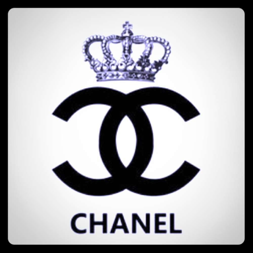 WE CARRY CHANEL 👜🕶🛍